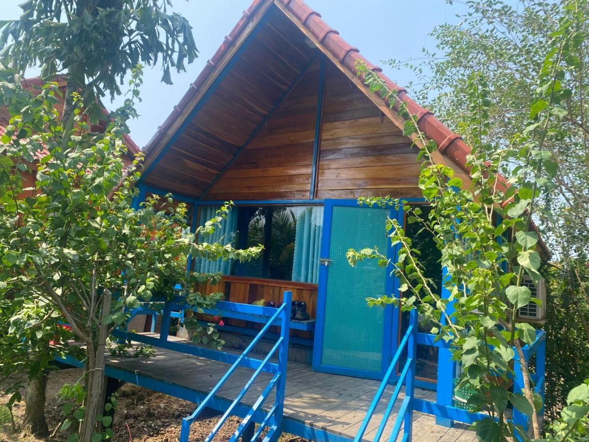 Ngoc Tien Farmer Eco Lodge Cát Tiên Exterior foto